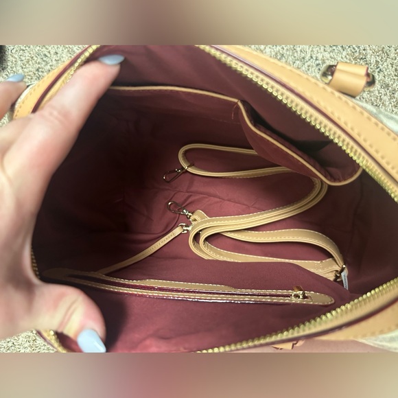 Purse - Picture 3 of 3